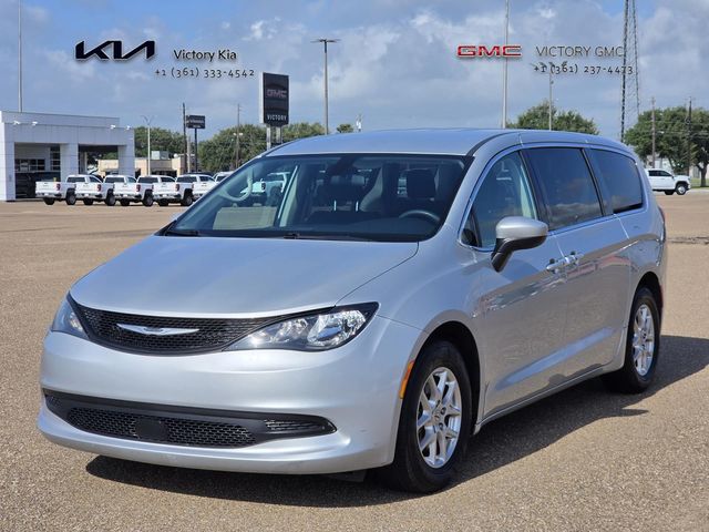 2022 Chrysler Voyager LX FWD