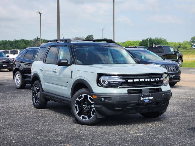 2024 Ford Bronco Sport Outer Banks 2