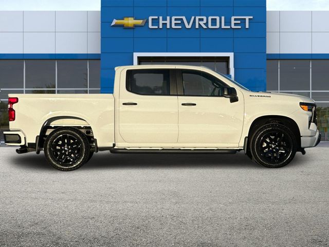 2025 Chevrolet Silverado 1500 Custom 4