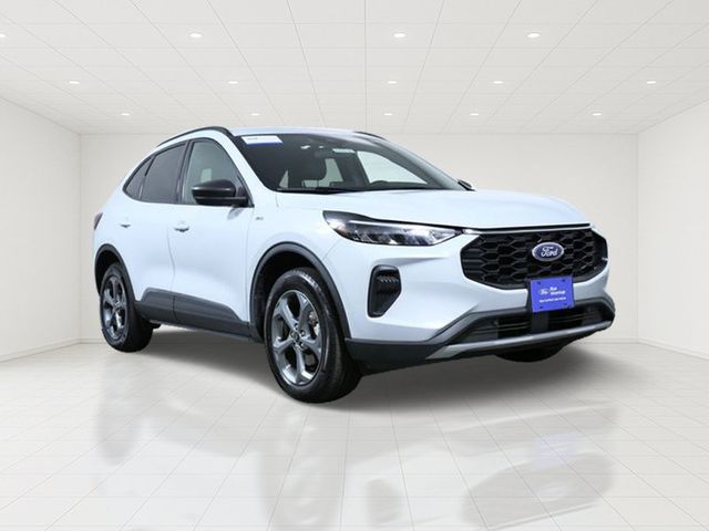 Silver Metallic 2025 Ford Escape SUV / Crossover All-Wheel Drive 8-Speed Automatic