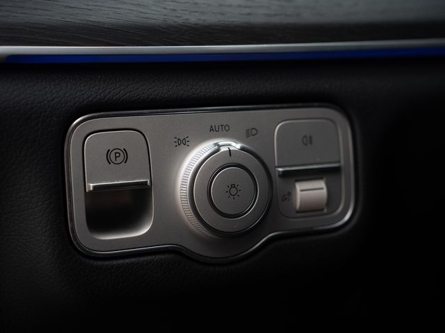 Used 2024  Mercedes-Benz GLS 450 image 29