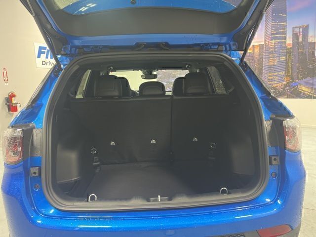 New 2026 Blue Jeep Latitude image 25