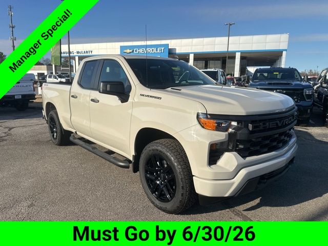 White Sands 2026 Chevrolet Silverado 1500 Custom Double Cab 4WD Pickup Truck Four-Wheel Drive 8-Speed Automatic