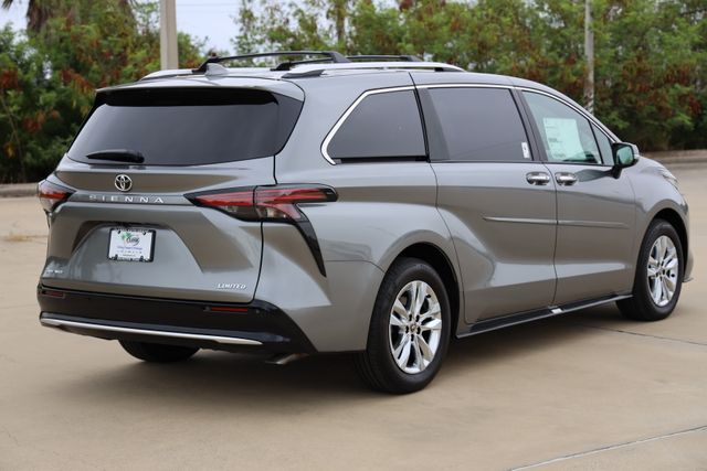 2026 Toyota Sienna Limited - 7