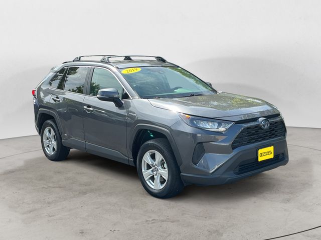 Used 2019 Gray Toyota LE image 3