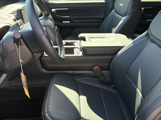 New 2026 White Ford Platinum image 19