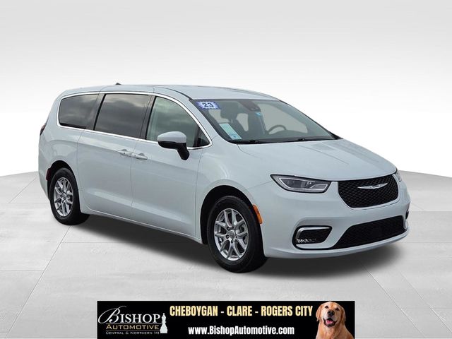 2023 Chrysler Pacifica Touring L FWD