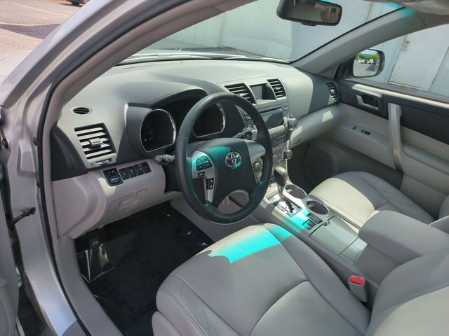 used 2012 Toyota Highlander car, priced at $12,331