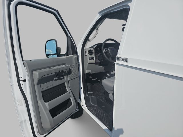 New 2026 White Ford KUV image 18