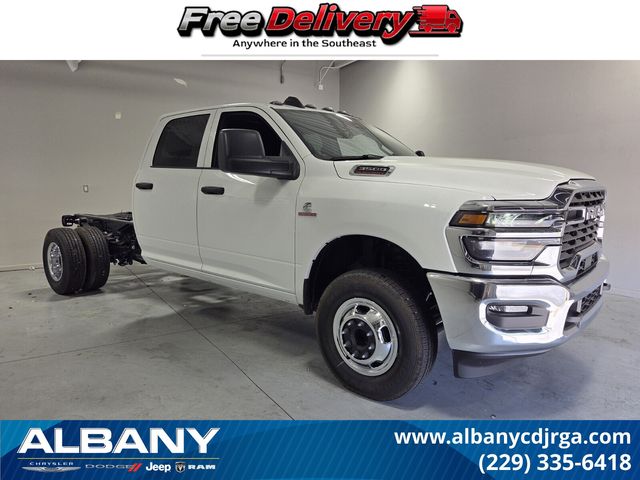 2026 RAM 3500 Chassis Tradesman Crew Cab LB DRW 4WD
