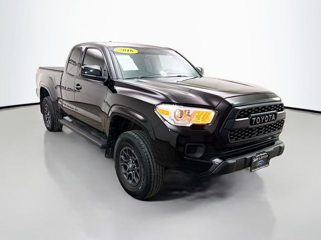 Black 2016 Toyota Tacoma Access Cab I4 SR5 4WD Pickup Truck Four-Wheel Drive 6-Speed Automatic