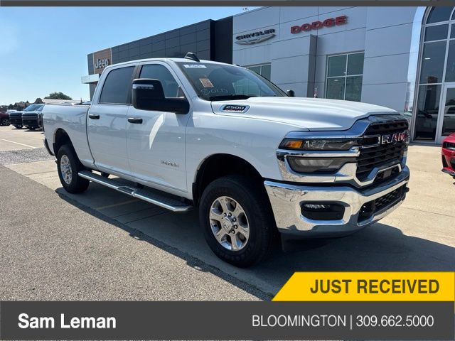 Bright White Clearcoat 2026 RAM 2500 Pickup Truck Four-Wheel Drive 8-Speed Automatic