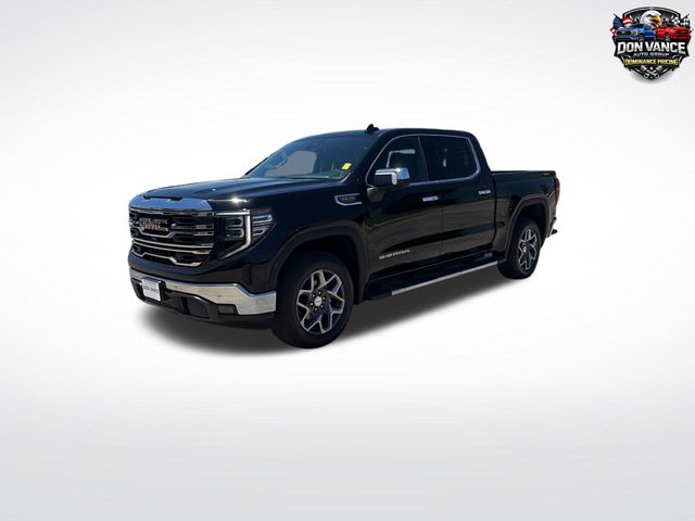  2022 GMC Sierra 1500 SLT Crew Cab 4WD   