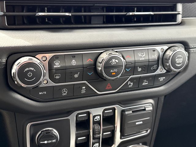 New 2026 Jeep Wrangler SUV