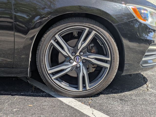 Used 2017 Volvo S60 T6 R-Design Platinum 4D Sedan