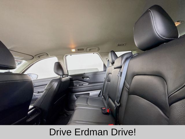 Used 2023 Nissan Pathfinder SUV