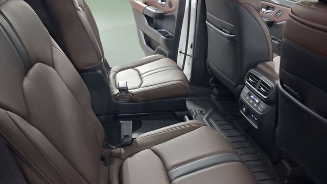 Used 2025 Honda Pilot SUV