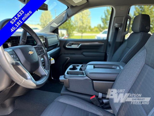 2023 Chevrolet Silverado 1500 LT photo