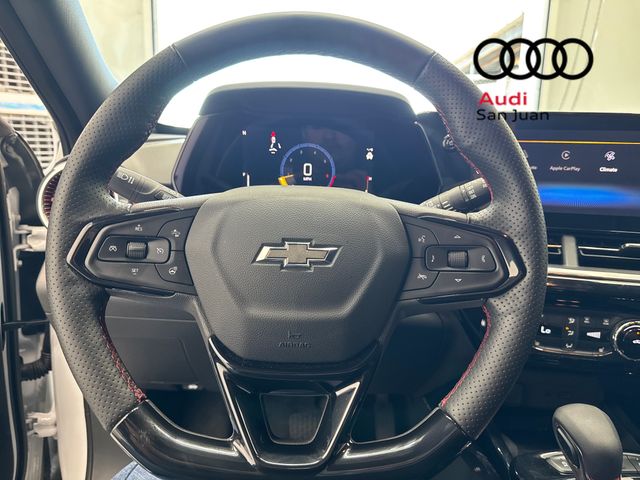 Used 2025 White Chevrolet 2RS image 23