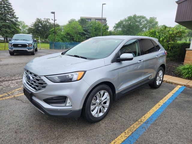 2024 Ford Edge Titanium - Silver Metallic exterior view 7