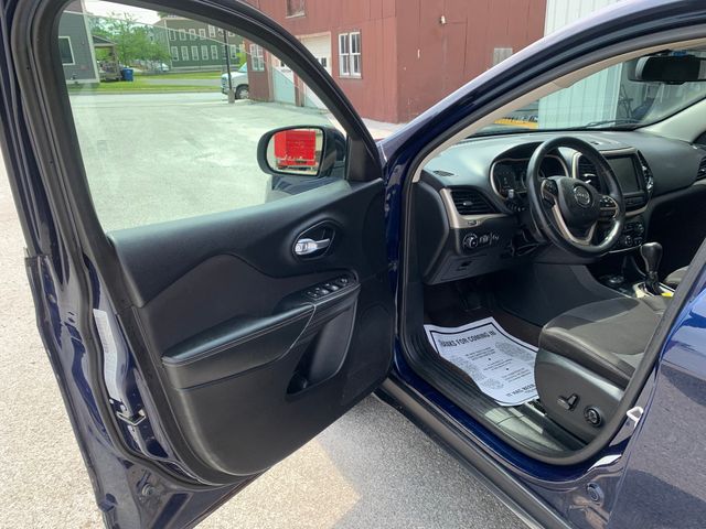Used 2015 Jeep Cherokee SUV
