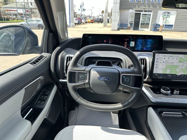 New 2026 Black Ford Platinum image 13