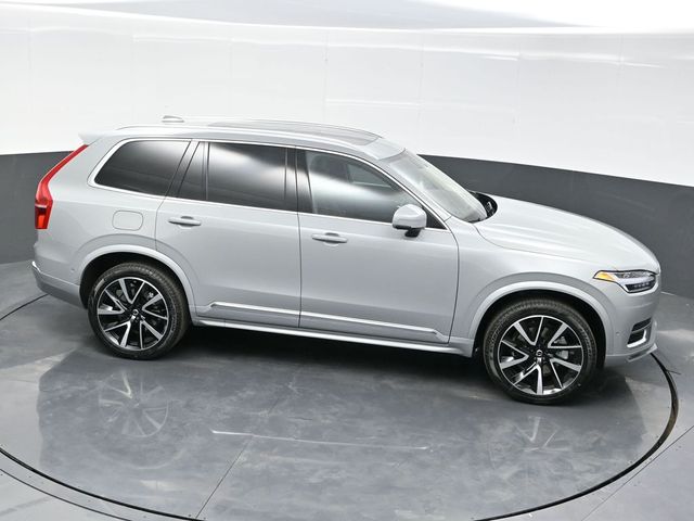 2025 Volvo XC90 B5 Plus photo