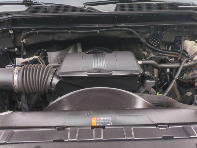 Used 2023 White Chevrolet Custom image 25