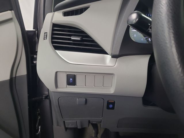 2018 – Toyota – Sienna