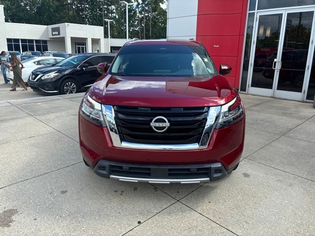 2024 Nissan Pathfinder SL - 1