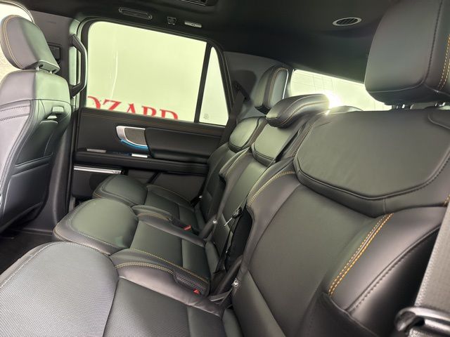 2025 Star White Metallic Tri-Coat Ford Expedition 4X4 SUV