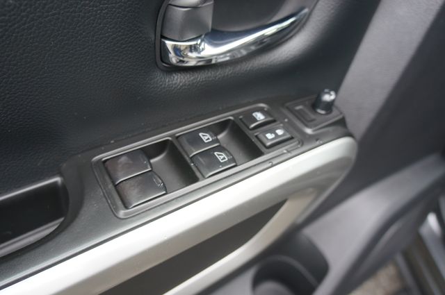 2024 Nissan Titan SV - Photo 27