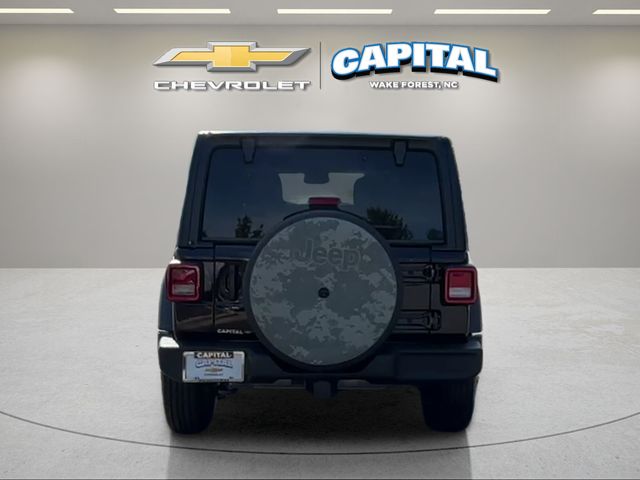Used 2024 Black Jeep Sport S image 4