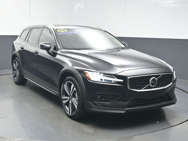 2024 Volvo V60 Cross Country B5 Plus AWD