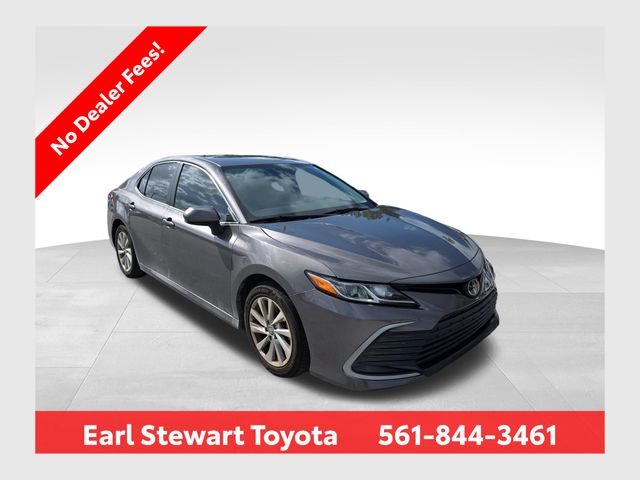 2022 Toyota Camry LE FWD Gris (Predawn Gray Mica) Sedán Tracción delantera 8 velocidades Automática