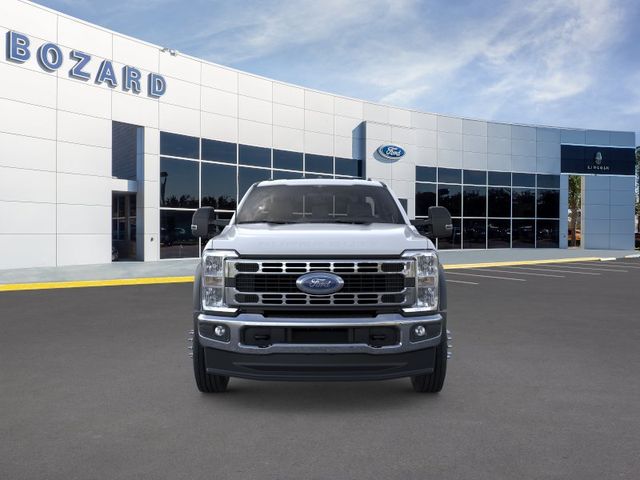 2026 Oxford White Ford F-600SD XLT 145 WB 4X4 Chassis