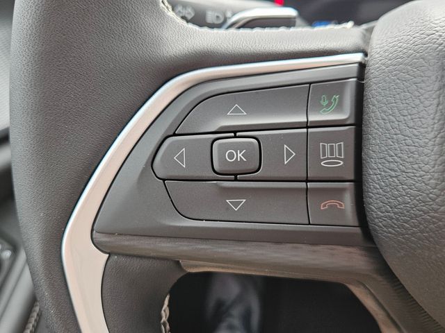 2025 Jeep Grand Cherokee Laredo X 4x4