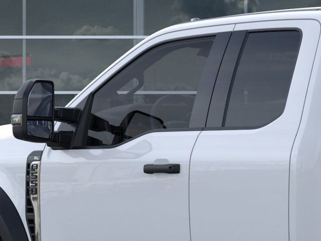 2025 Ford F-550 Super Duty 