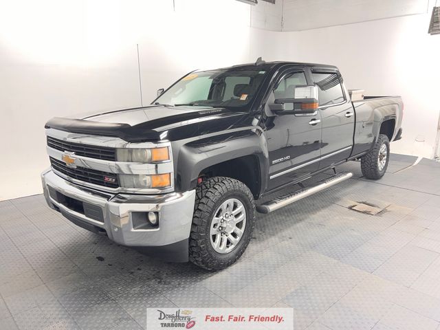 2015 Chevrolet Silverado 2500HD LTZ Crew Cab 4WD