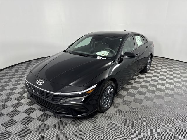 New 2025 Hyundai Elantra Hybrid For Sale in Indianapolis, IN