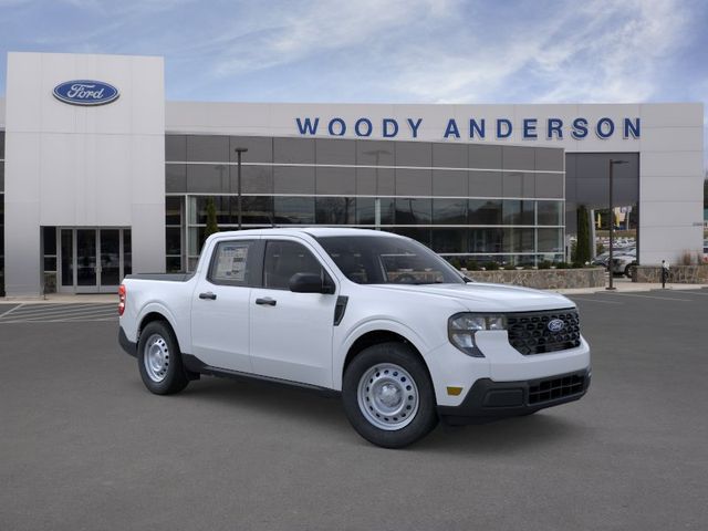 View vehicle photo 7