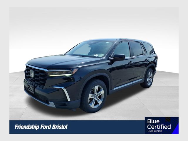 Black 2023 Honda Pilot EX-L AWD with Captains Chairs SUV / Crossover All-Wheel Drive Automatic