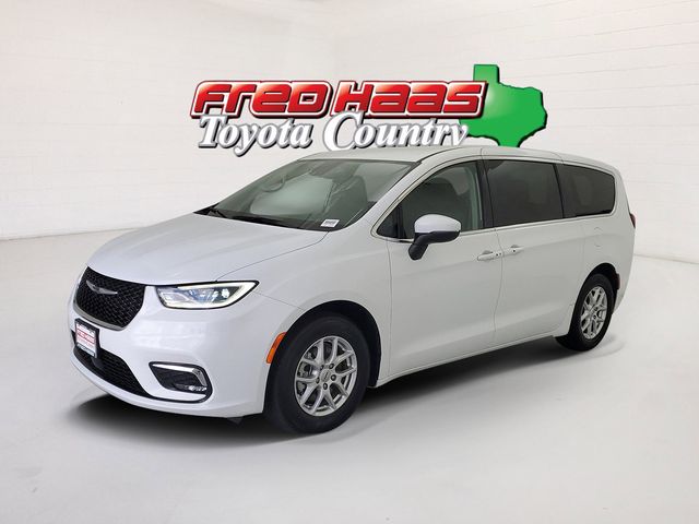 2023 Chrysler Pacifica Touring L FWD