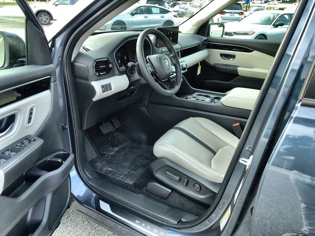 new 2026 Honda Pilot car, priced at $43,894