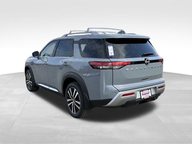 2025 Nissan Pathfinder Platinum 2