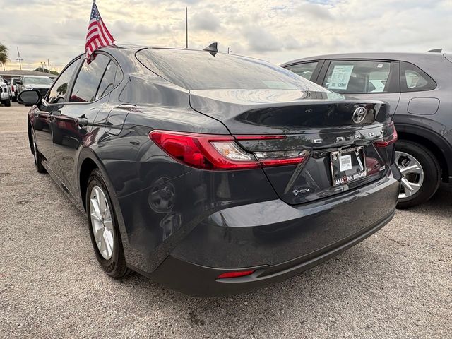 2026 Toyota Camry LE - Photo 9