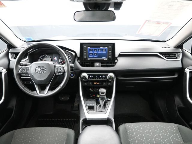 2021 Toyota RAV4 XLE 29