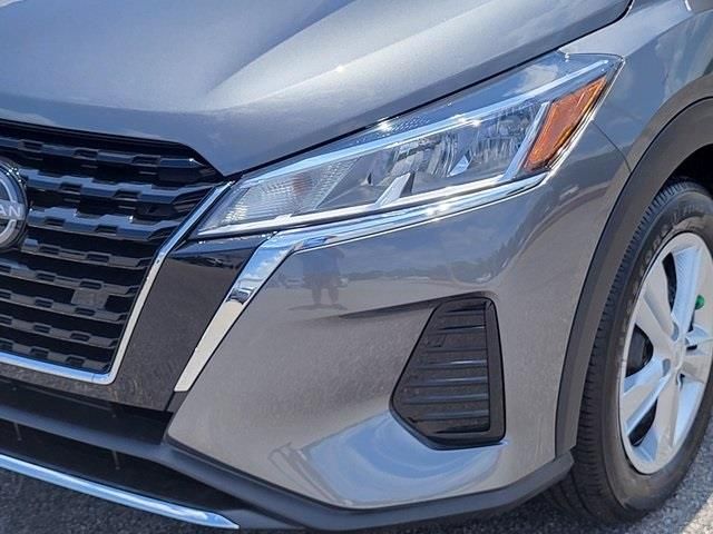 New 2025 Gray Nissan S image 7