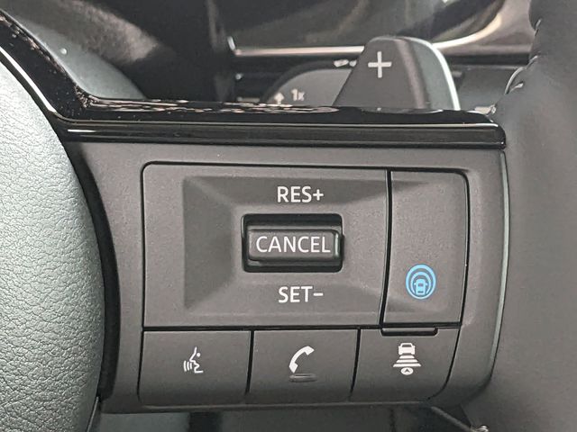 2025 Nissan Pathfinder SL photo 25