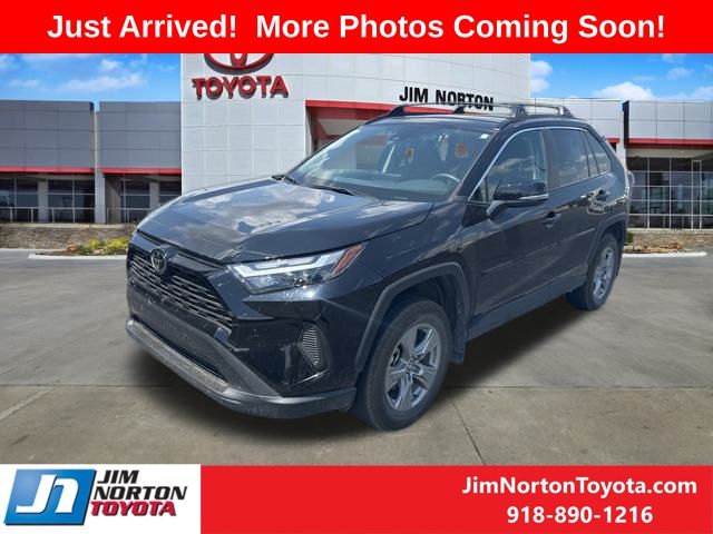 Used 2024 Toyota RAV4 XLE with VIN 2T3W1RFVXRW353532 for sale in Northfield, Minnesota